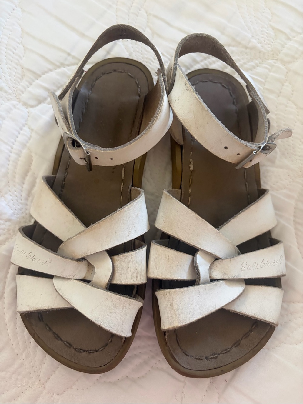 Girls White Saltwater Sandals - white size 13